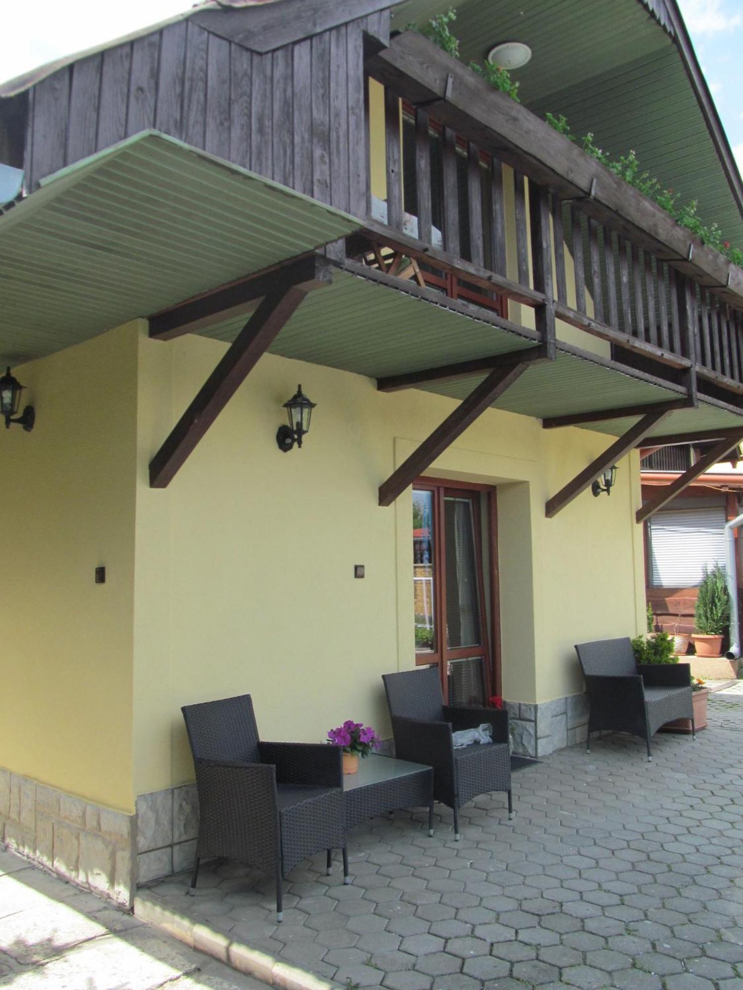 A+S Penzion Podzamok Spisske Podhradie Exterior photo